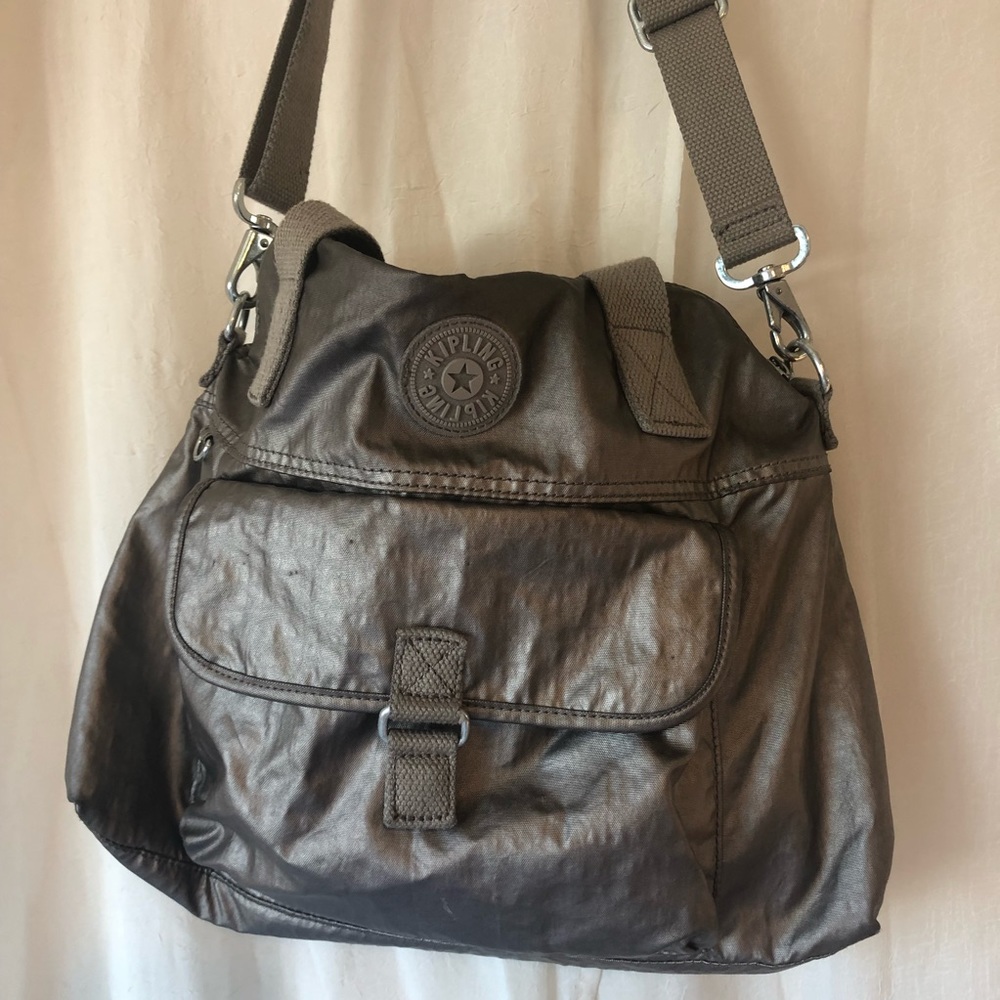 Dark silver Kipling medium/large size purse